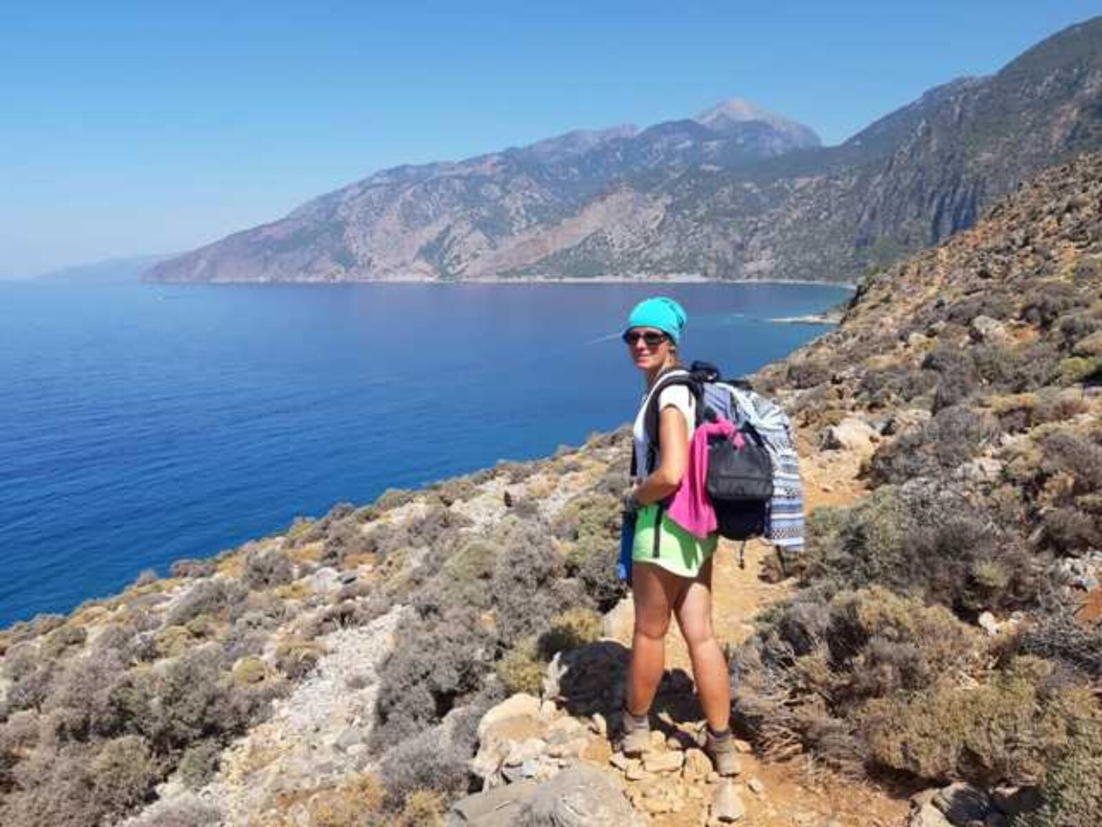 agios pavlos kobieta na szlaku